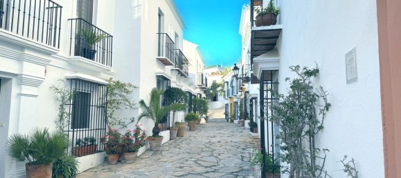 4 Schlafzimmer Villa in Marbella, Spain, Nr. 134006 3