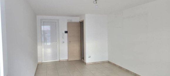 2 bedrooms Apartment in Adelfia, Italy No. 335648 9