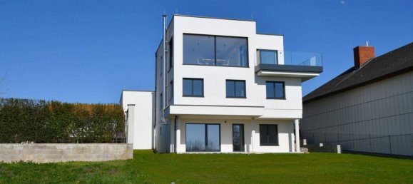 7 rooms Villa in Bruck an der Leitha, Austria No. 147122 3