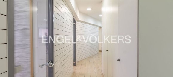 310m² Office in Rome, Italy No. 109151 2