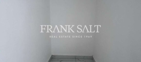 Apartamento de 3 dormitorios en Mgarr, Malta No. 457 4