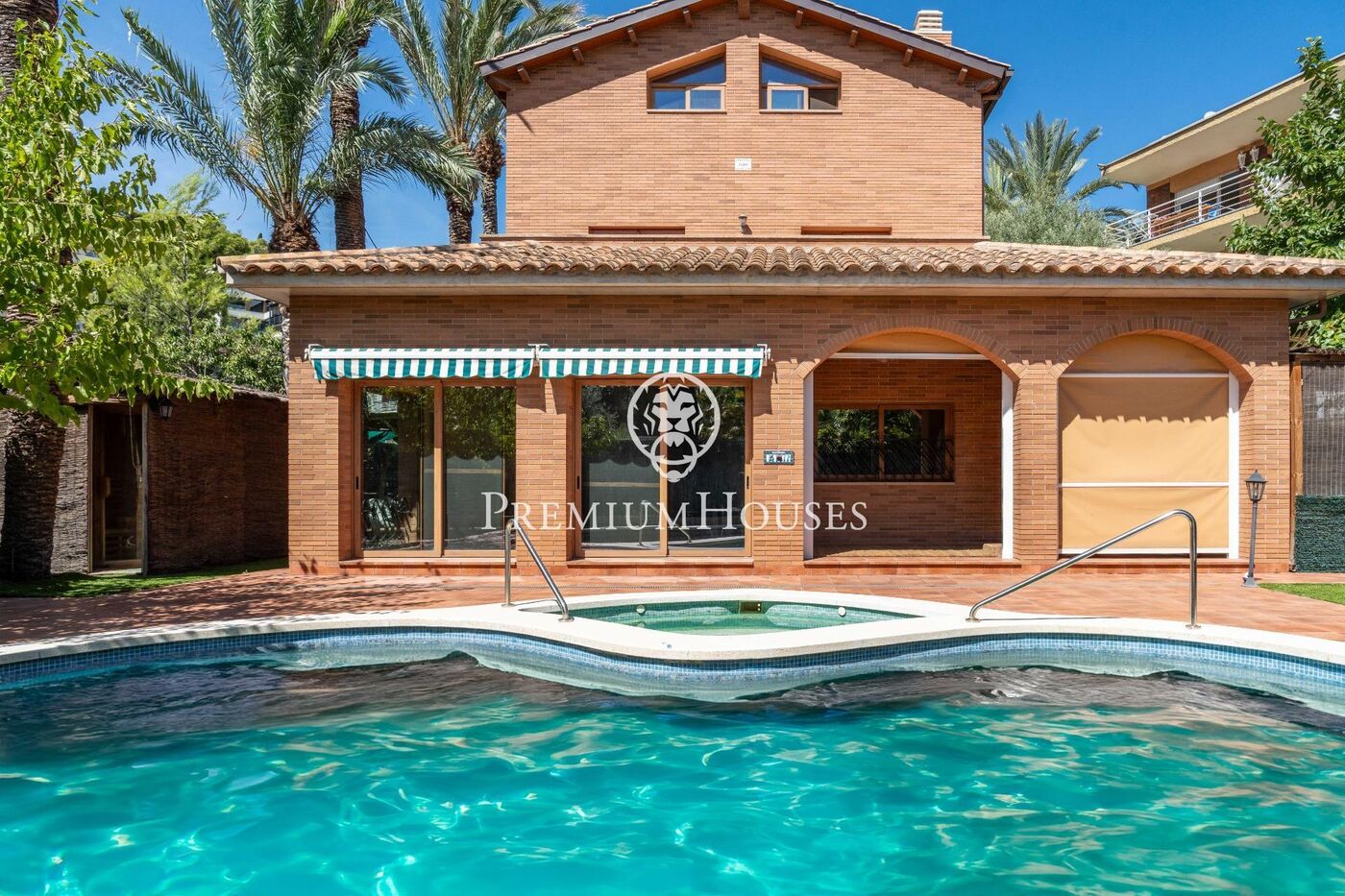 Casa de 9 dormitorios en Castelldefels, Spain No. 269007