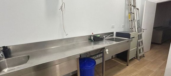 Коммерческая недвижимость с 3 спальнями в Алаурин-де-ла-Торре, Испания № 180171 14