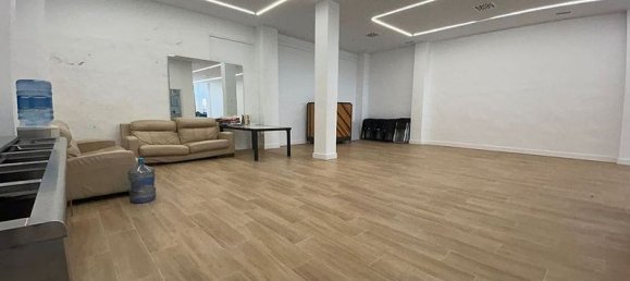 Коммерческая недвижимость с 3 спальнями в Алаурин-де-ла-Торре, Испания № 180171 12