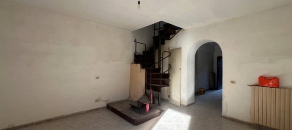 Casa de 2 dormitorios en Sora, Italy No. 55693 3