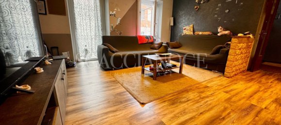 5 bedrooms House in Valdilana, Italy No. 375822 9