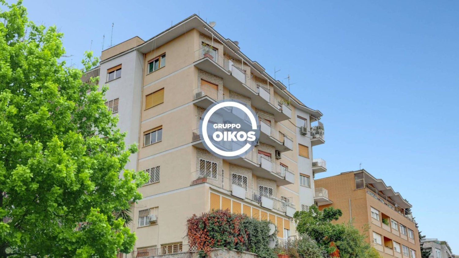 3 bedrooms Apartment in Rome, Italy No. 357668