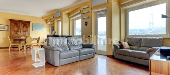 3 bedrooms Apartment in Rome, Italy No. 357668 2