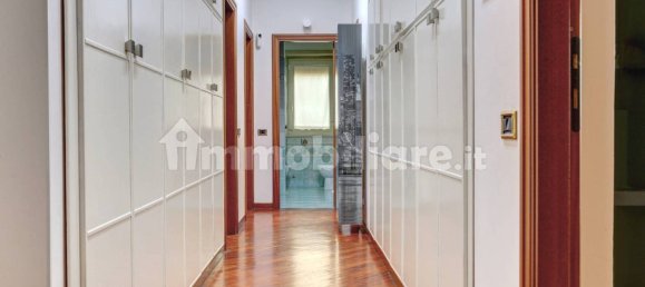 3 bedrooms Apartment in Rome, Italy No. 357668 13