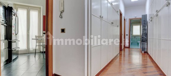 3 bedrooms Apartment in Rome, Italy No. 357668 12
