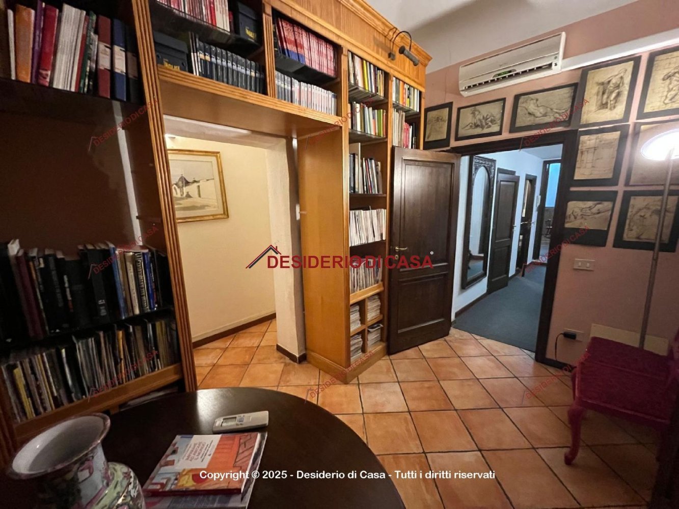 5 Schlafzimmer Wohnung in Palermo, Italy, Nr. 318136