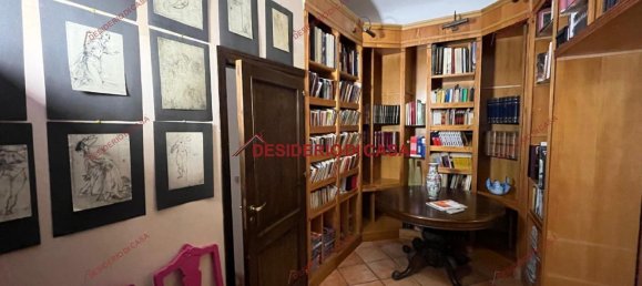 5 Schlafzimmer Wohnung in Palermo, Italy, Nr. 318136 2