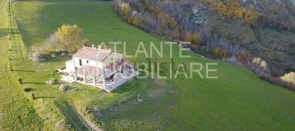 Estudio en Mondaino, Italy No. 110638 3