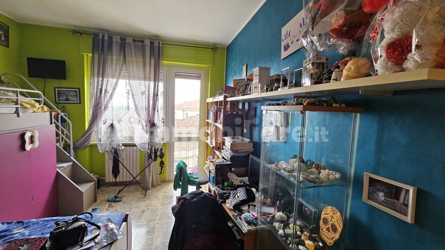 Apartamento de 2 dormitorios en Piossasco, Italy No. 94177