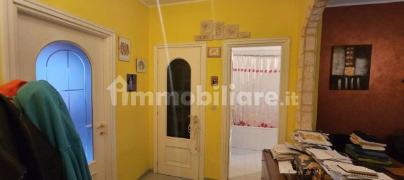 Apartamento de 2 dormitorios en Piossasco, Italy No. 94177 6