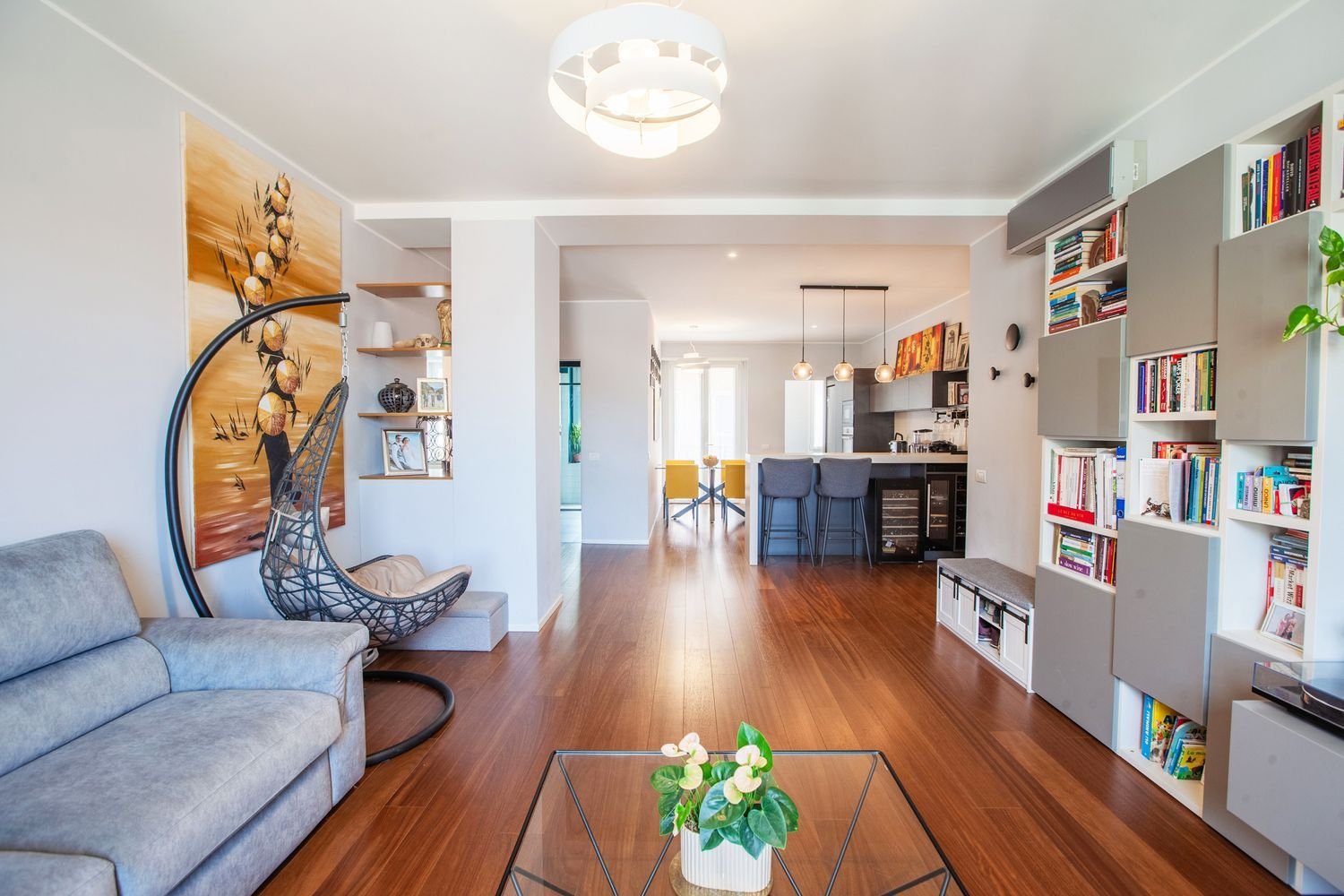 3 rooms Apartment in Milan, Italy No. 272429