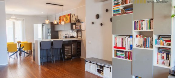 3 rooms Apartment in Milan, Italy No. 272429 9