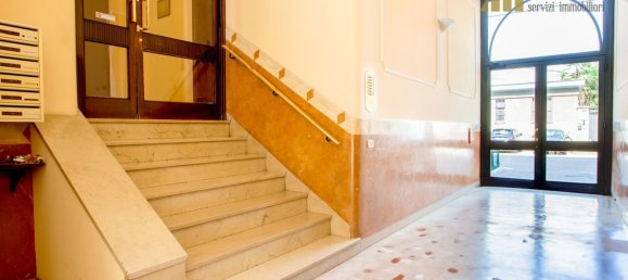 3 rooms Apartment in Milan, Italy No. 272429 4