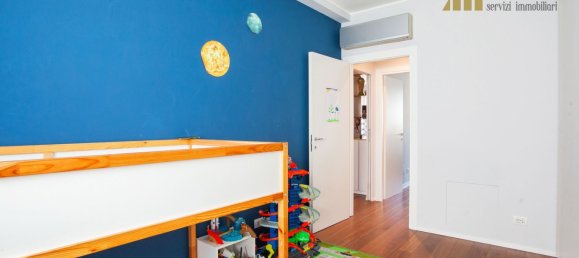 3 rooms Apartment in Milan, Italy No. 272429 26