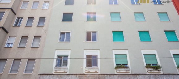3 rooms Apartment in Milan, Italy No. 272429 31