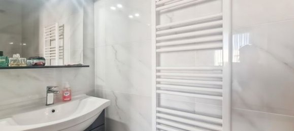 6 bedrooms House in Saint-Xandre, France No. 284423 8