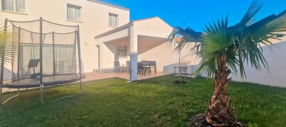 6 bedrooms House in Saint-Xandre, France No. 284423 13