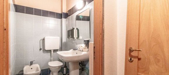 70m² Office in Imola, Italy No. 363936 10