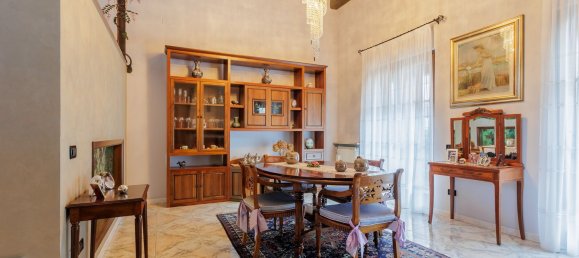 Casa de 5 habitaciónes en Nova Milanese, Italy No. 232093 9