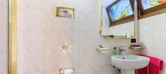 Casa de 5 habitaciónes en Nova Milanese, Italy No. 232093 26