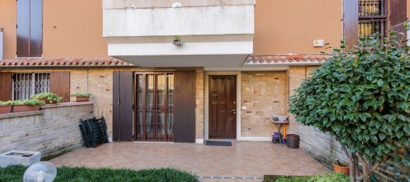 Casa de 5 habitaciónes en Nova Milanese, Italy No. 232093 2