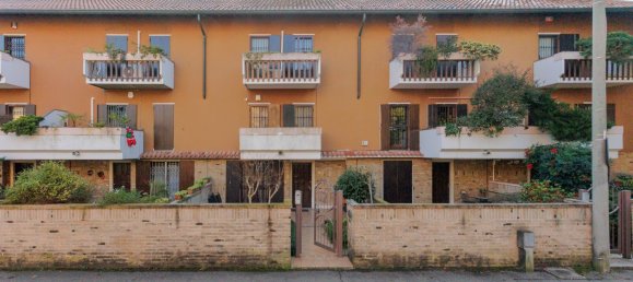 Casa de 5 habitaciónes en Nova Milanese, Italy No. 232093 3