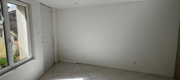 Casa de 3 dormitorios en Brou, France No. 99308 4