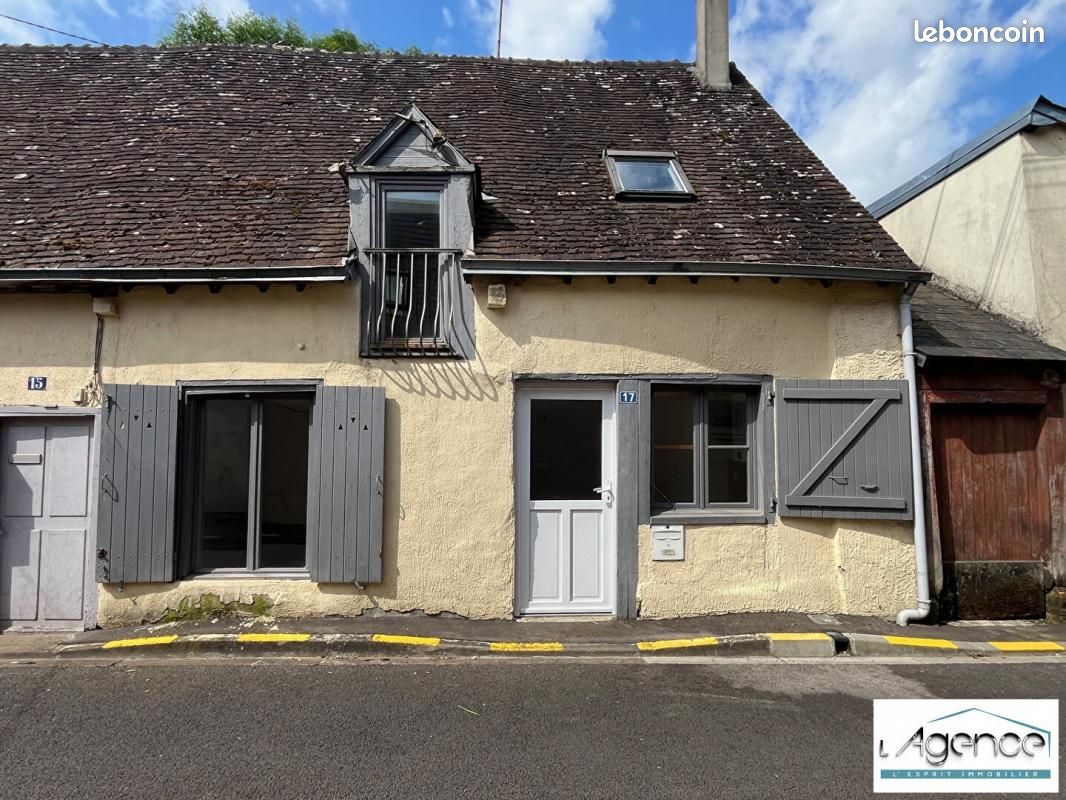 Casa de 3 dormitorios en Brou, France No. 99308