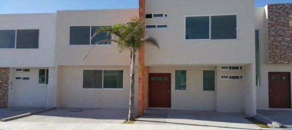 3 bedrooms House in Queretaro, Mexico No. 182027 2