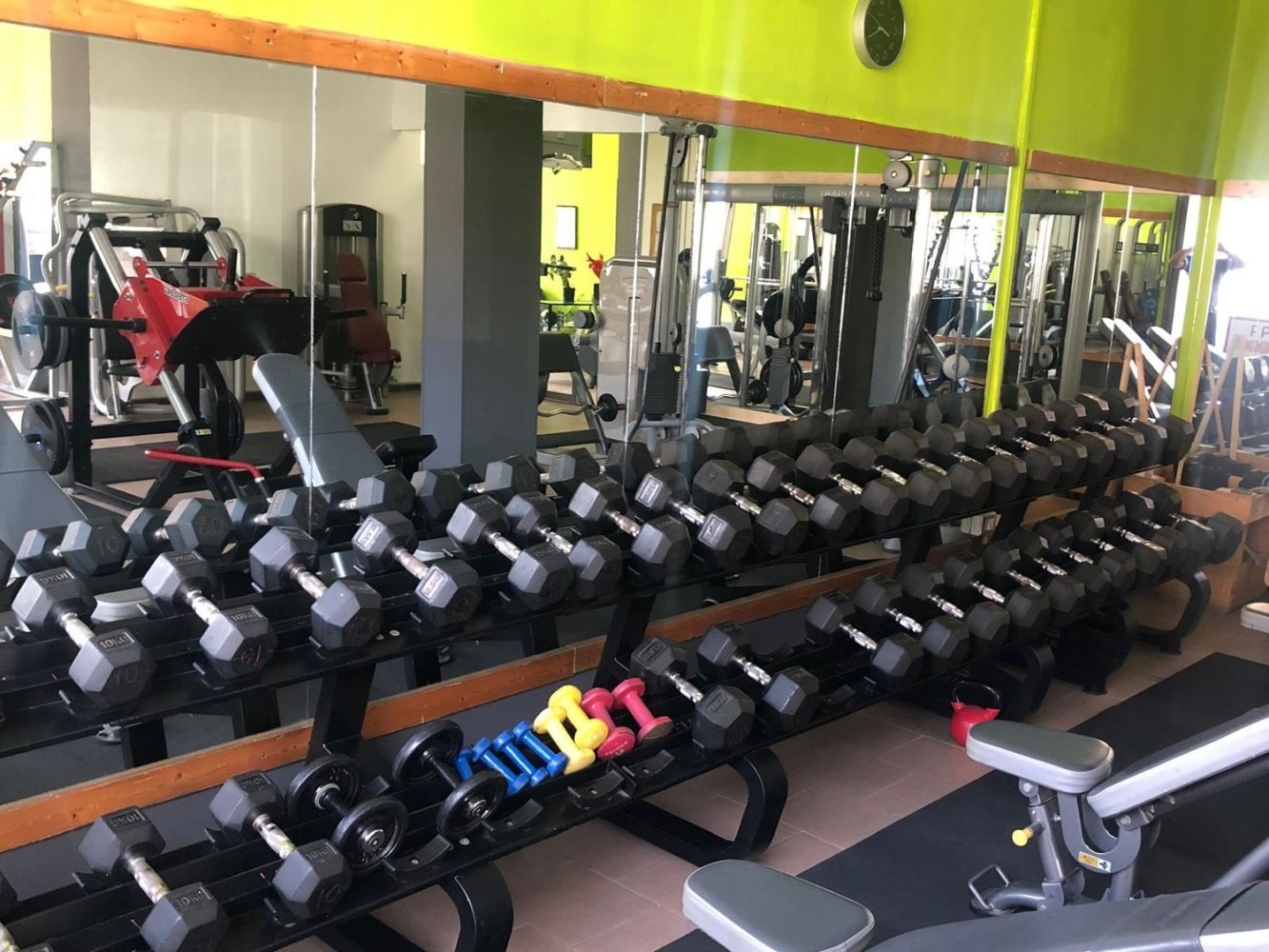 100m² Warehouse in Aci Catena, Italy No. 308116