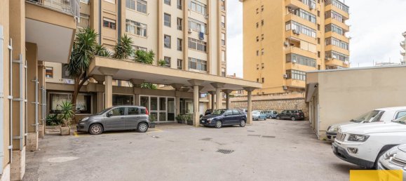 Apartamento T6 em Palermo, Italy N.º 345111 2