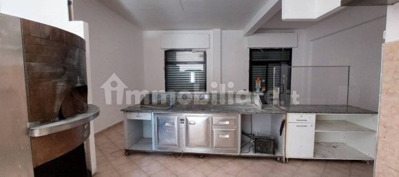 Propiedad comercial de 1 habitación en Lissone, Italy No. 282343 11