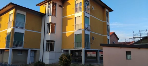 Apartamento de 4 habitaciónes en Casaletto Lodigiano, Italy No. 257477 3