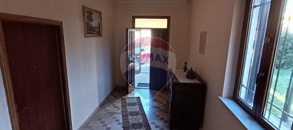 4 rooms Apartment in Sigillo, Italy No. 2467 5