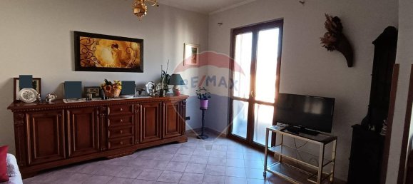 4 rooms Apartment in Sigillo, Italy No. 2467 16