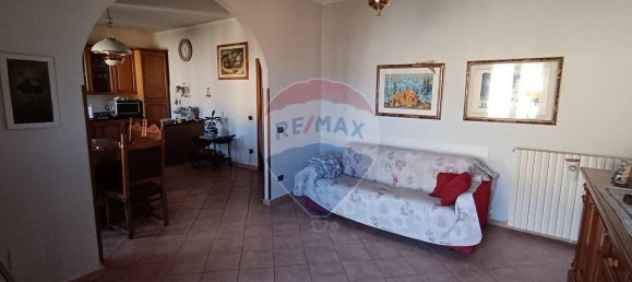 4 rooms Apartment in Sigillo, Italy No. 2467 15