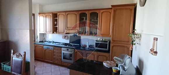 4 rooms Apartment in Sigillo, Italy No. 2467 12