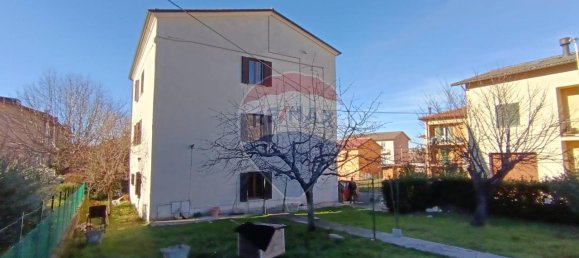4 rooms Apartment in Sigillo, Italy No. 2467 34