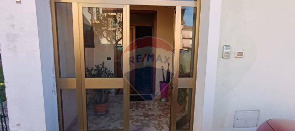 4 rooms Apartment in Sigillo, Italy No. 2467 4