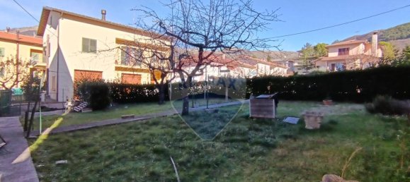 4 rooms Apartment in Sigillo, Italy No. 2467 33