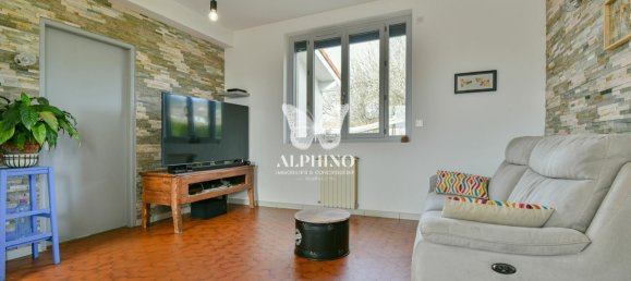 Casa de 5 dormitorios en Saint-Victurnien, France No. 185249 5