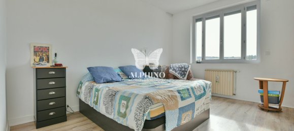 Casa de 5 dormitorios en Saint-Victurnien, France No. 185249 7