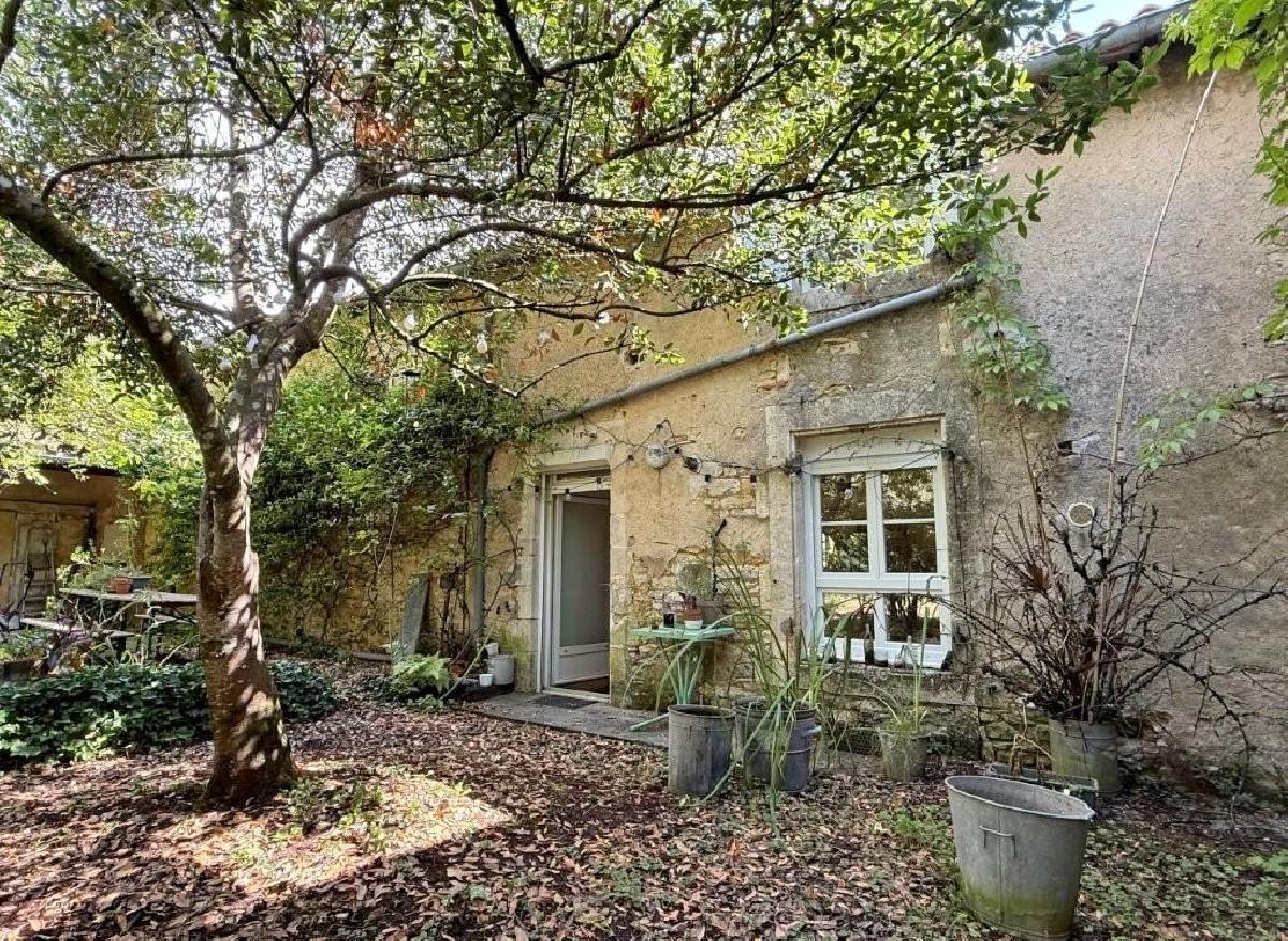 Casa T2 em Ruffec, France N.º 308499