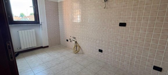 3 rooms Apartment in Meda, Italy No. 261514 9