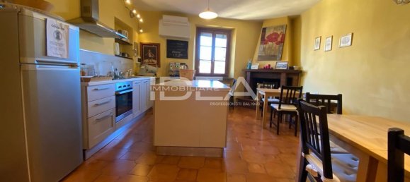 4-Zimmer Wohnung in Lucca, Italy, Nr. 24493 10